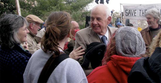 lisa bennett - Wendell Berry Joins Anti-Mountaintop Removal Sit-In lisa bennett - Wendell Berry Joins Anti-Mountaintop Removal Sit-In