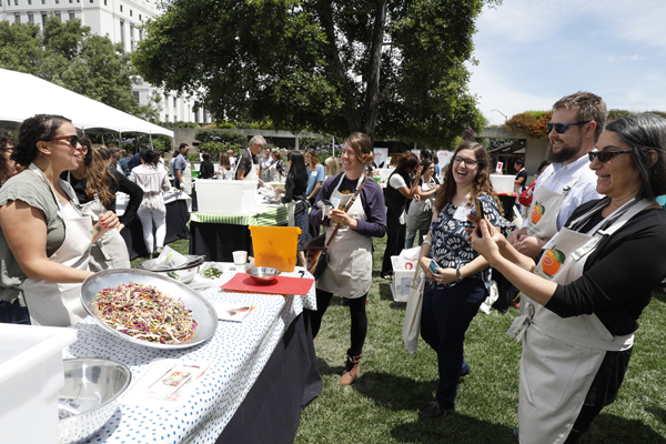 Hands-On Cooking in Teams